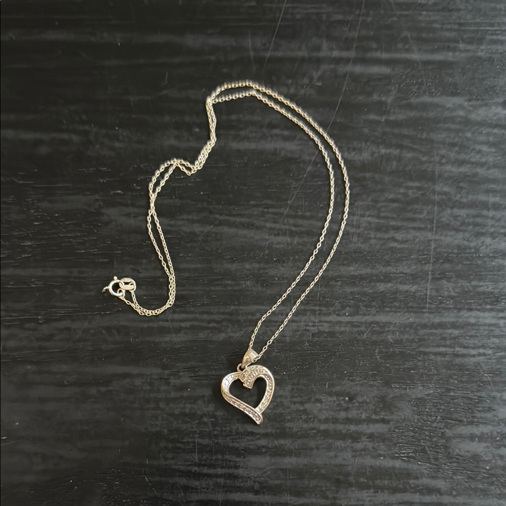 Elegant Heart Pendant Necklace